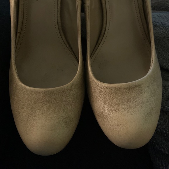 Jennifer Lopez Weathered platform heels - Picture 7 of 8